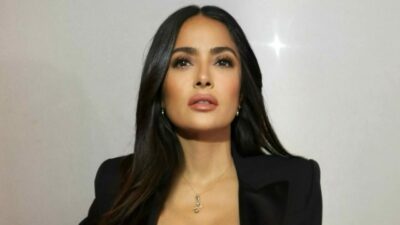 Sarı bikinisiyle yaktı geçti!