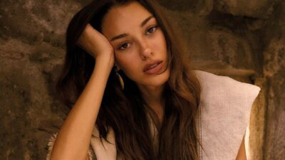 Dilan Çiçek Deniz bikinili kusursuz fiziği ile nefesleri kesti!