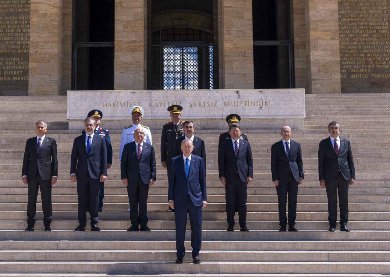 YAŞ toplandı, atamalar olacak mı? Erdoğan’dan Anıtkabir’de ilk mesaj…