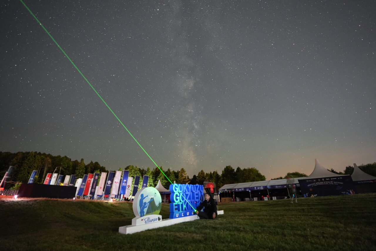 Gökyüzü meraklıları Bursa Uludağ’da buluştu Gökyüzü meraklıları Bursa Uludağ’da buluştu