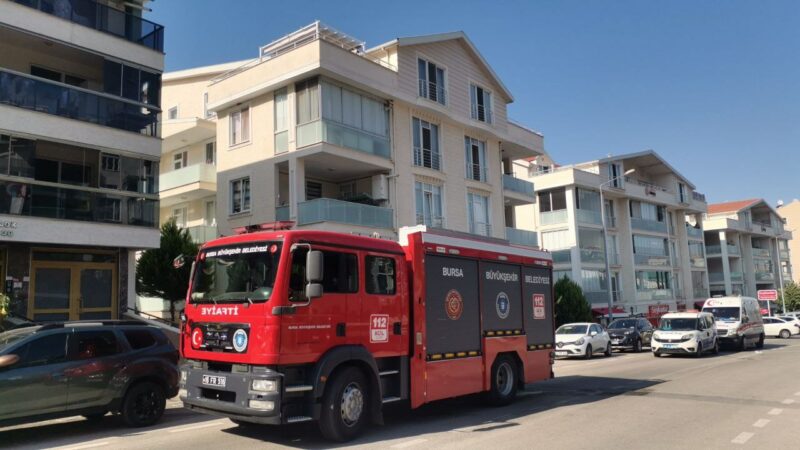 Mudanya Halitpaşa Mahallesi Zeytinevler A Blokta bulunan bir apartmanın üçüncü