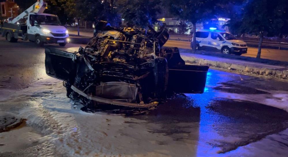 Bursa’da korkunç kaza! Bu araçtan sağ çıktılar