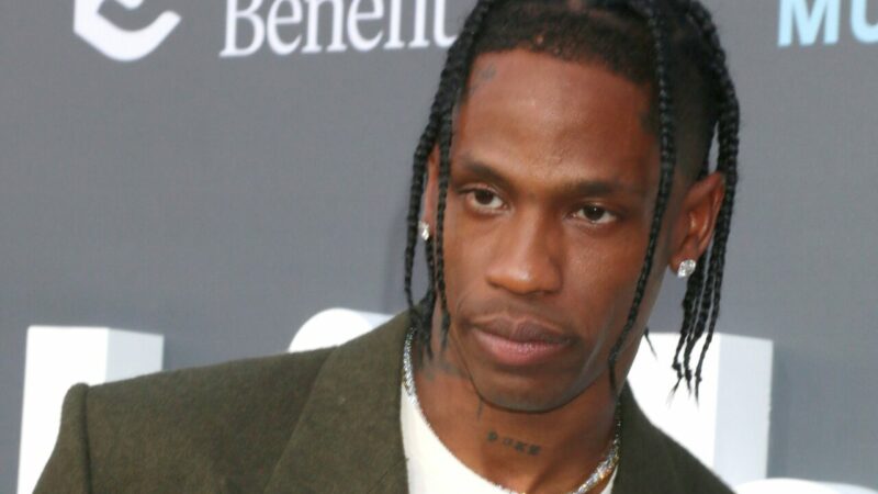 Travis Scott hayranlarına üzücü haber! Dünyaca ünlü ABD'li rapçi Travis Scott, Fransa'nın başkenti Paris'teki lüks