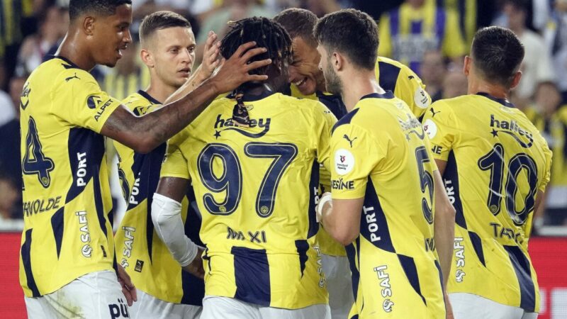 Fenerbahçe kader sınavında! Sarı lacivertliler deplasmanda 2-1 yenildiği Lille’i bu akşam 20.00’de oynanacak