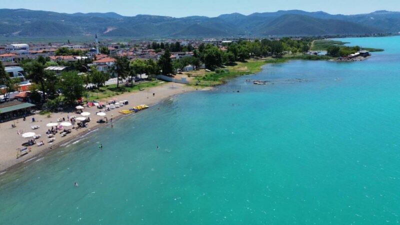 Bursa İznik Gölü’nde bulundu! Herkes ne olduğunu merak ediyor Dört medeniyete başkentlik yapmış dünyaca ünlü İznik Gölü’nde bulunan cisim