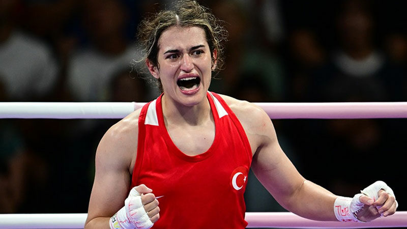 Paris 2024 Boksta üçüncü madalya! 2024 Paris Olimpiyatları'nda boksta kadınlar 57 kilo çeyrek finalinde Esra