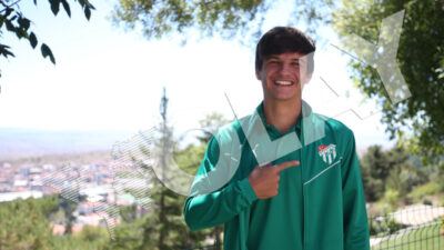 Bursaspor’un genç futbolcusu OLAY’a konuştu: ‘Farklı bir Bursaspor izleteceğiz’