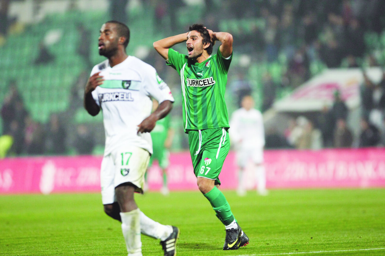 Bursaspor’un ‘Süper’ golcüsünden süper mesajlar