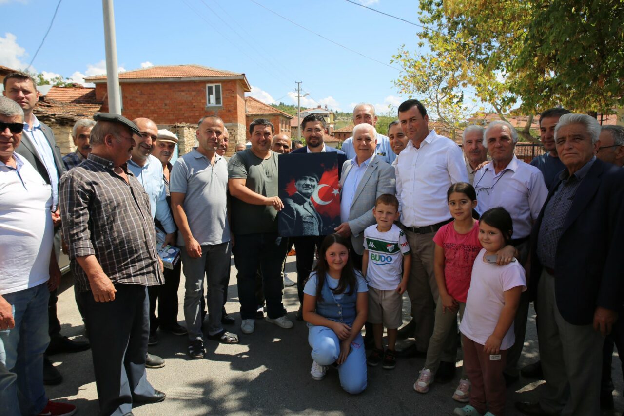 Başkan Bozbey’den Bursalı çiftçilere bir destek daha Başkan Bozbey’den Bursalı çiftçilere bir destek daha