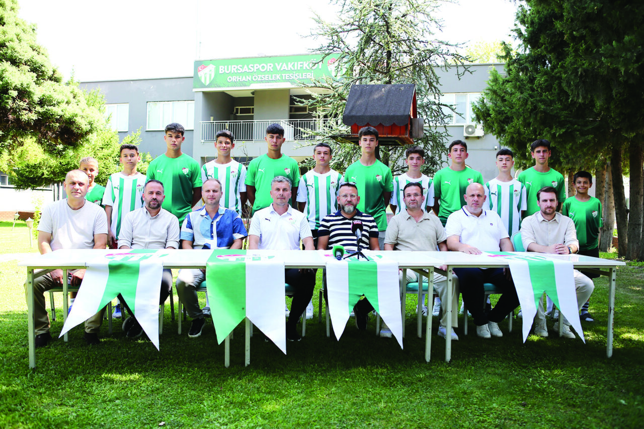Bursaspor maden buldu; 12 transfer birden… Bursaspor maden buldu; 12 transfer birden…
