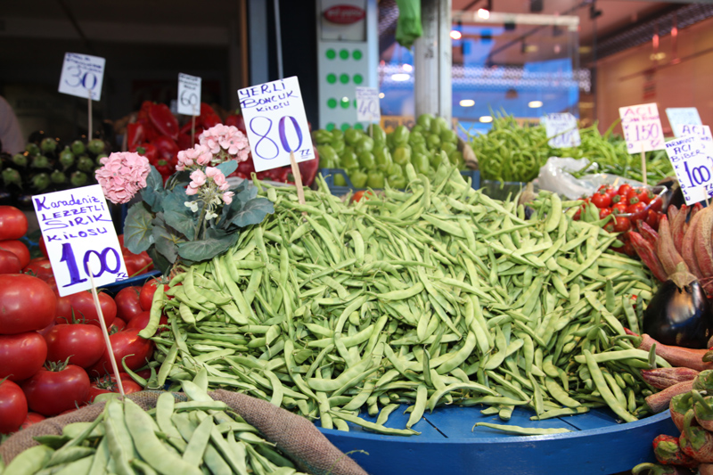 Bursa’da pazarda fiyatlar cep yakıyor!