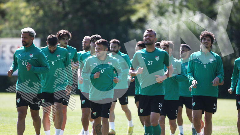 Bursaspor’un antrenmanında davetsiz misafirler!