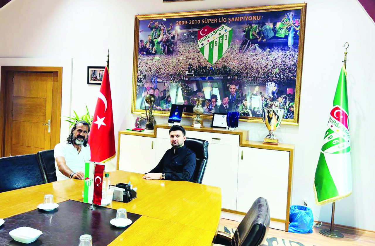 Bursaspor tesislerinde Kurtlar Vadisi rüzgarı!