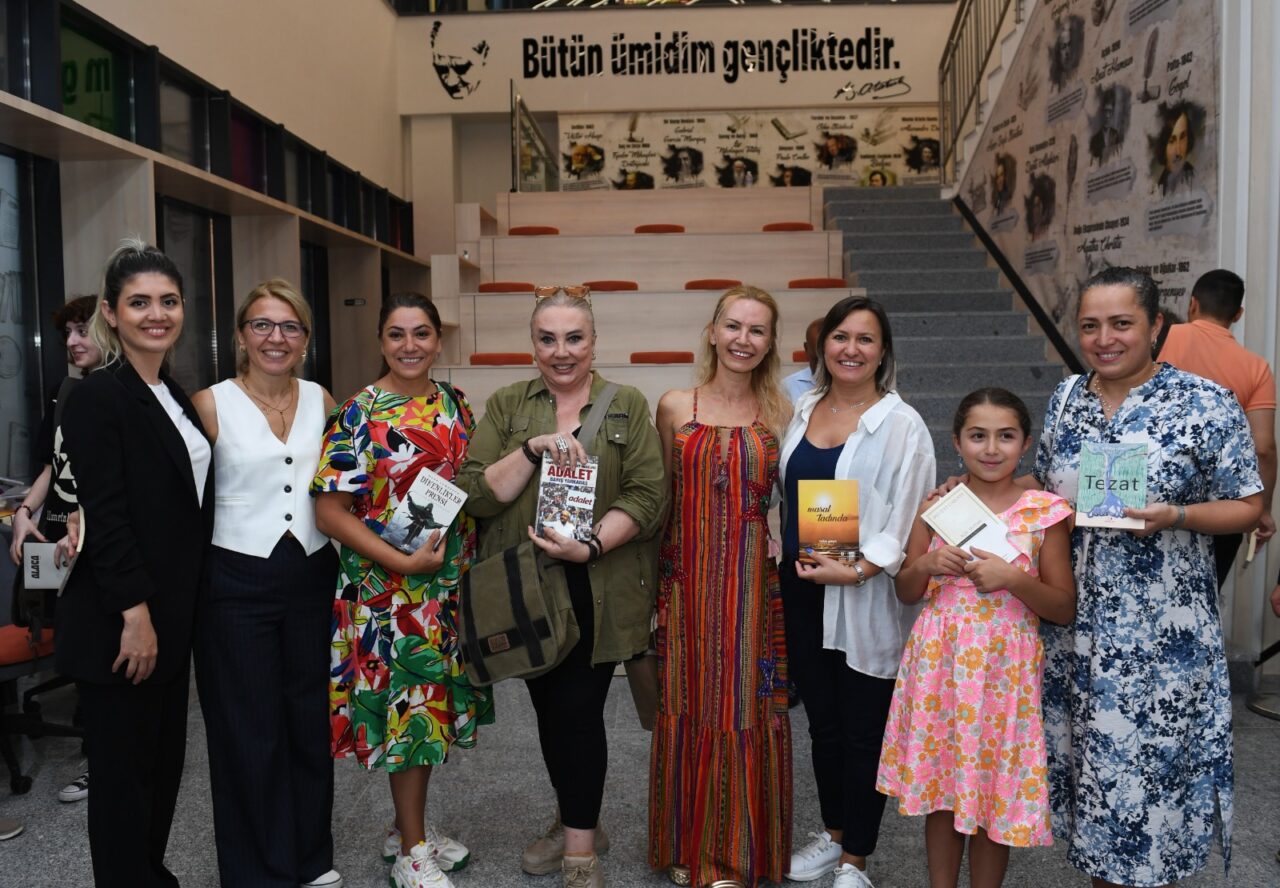 Bursalı kitap severler, Osmangazi’de buluştu 2 Kitap 2
