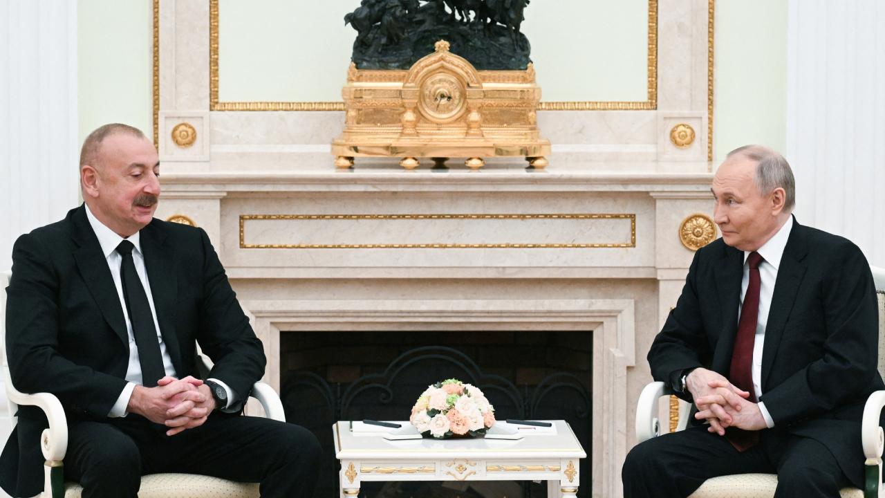 Putin ve Aliyev, Bakü’de görüştü Putin ve Aliyev, Bakü’de görüştü