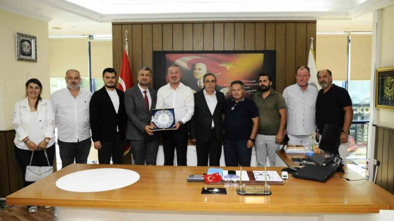 ANASİAD üyeleri, Karacabey’de yatırım yapmaya hazırlanıyor Anadolu Sanayici ve İş İnsanları Derneği (ANASİAD) Başkanı Hakan Birkan,