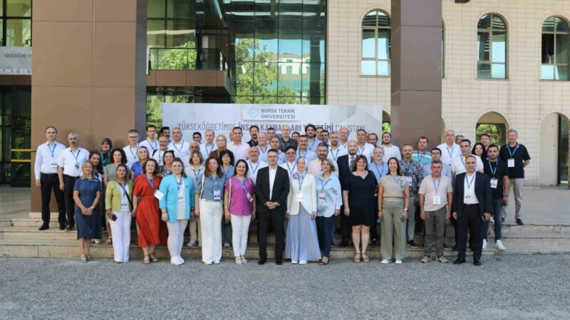BTÜ’de ‘Yükseköğretimde İnsan Kaynakları Yönetimi Çalıştayı’ Bursa Teknik Üniversitesinde (BTÜ),“Yükseköğretimde İnsan Kaynakları Yönetimi Çalıştayı” gerçekleştirildi. 26
