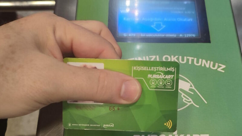 Bursa’nın bu ilçesinde öğrencilere ulaşım müjdesi; Ücretsiz olacak… Bursa'nın Kestel Belediyesi, 2024-2025 eğitim-öğretim döneminde lise ve üniversite öğrencilerinin
