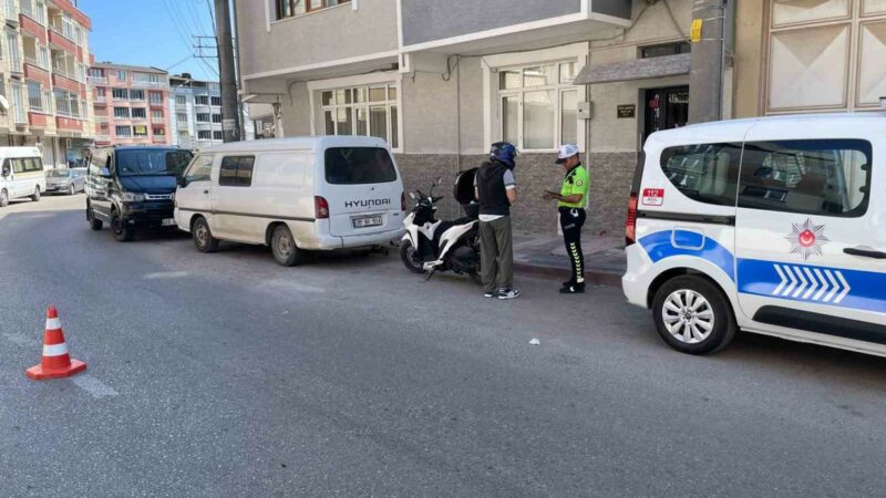 Bursa Karacabey’de 860 motosiklete 3 milyon lira ceza Bursa’nın Karacabey ilçesinde polis ekipleri tarafından yılbaşından bu yana kadar