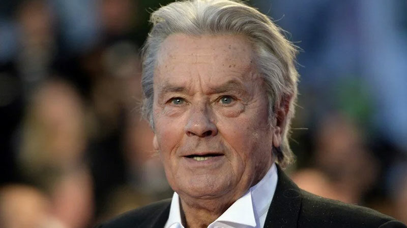 Fransız sinemasının efsanesi Alain Delon 88 yaşında hayatını kaybetti. Oyuncunun