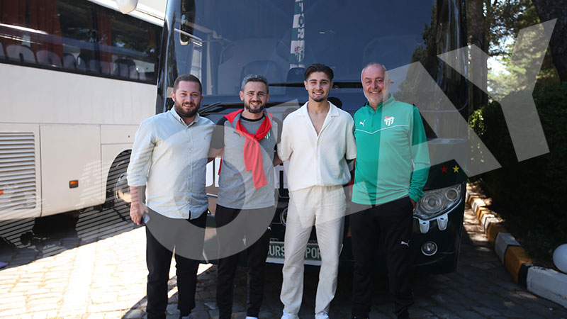 Bursaspor’un yeni transferi kampa katıldı! İşte ilk görüntüler…