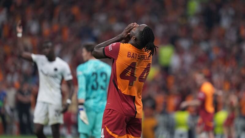Galatasaray Devler Ligi’ne veda etti UEFA Şampiyonlar Ligi play-off turunda Young Boys'a 3-2 ve 1-0
