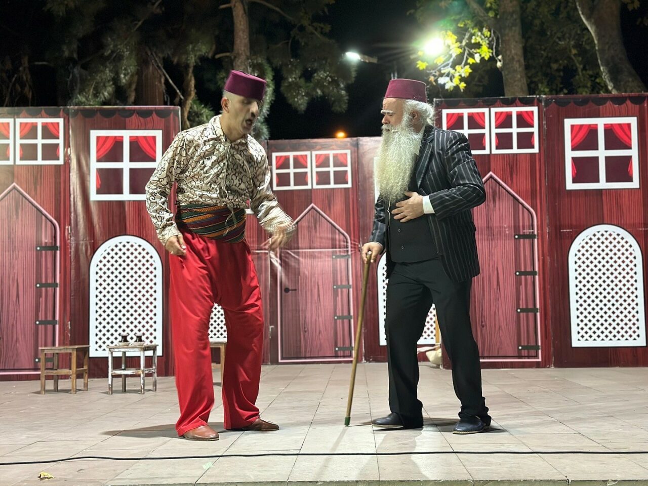 İnegöl Belediyesi Şehir Tiyatrosu komşu ilçeye konuk oldu 1 inegol belediyesi sehir tiyatrosu komsu ilceye konuk oldu d7c6e09