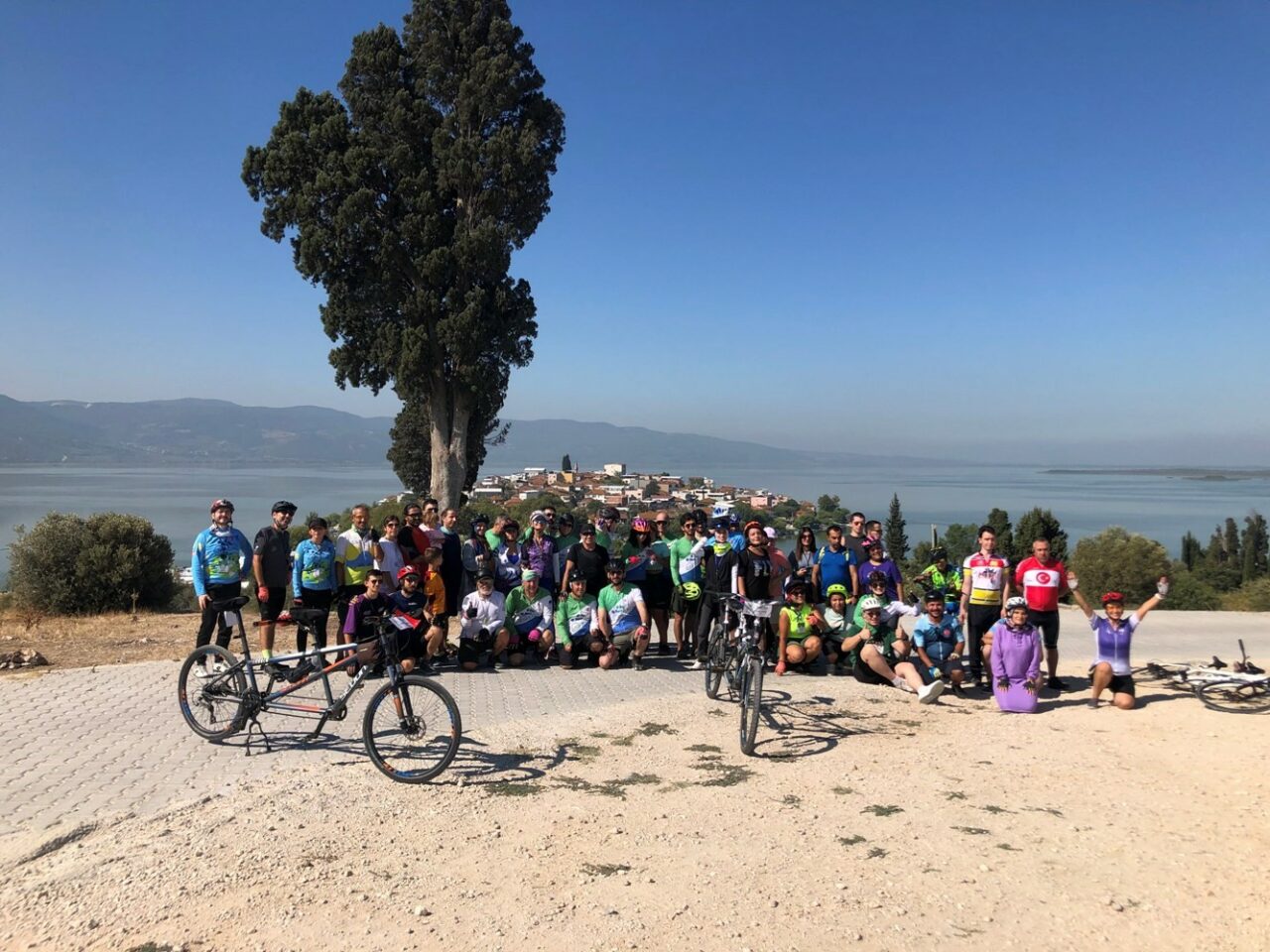 Mysia Yolları’nda engelsiz dostluklar için pedal çevirdiler 2 mysia yollarinda engelsiz dostluklar icin pedal cevirdiler e393c77