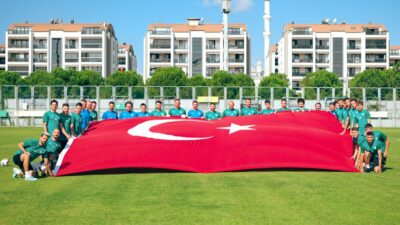 Özlüce ve Vakıfköy’de ‘Zafer’ kutlaması