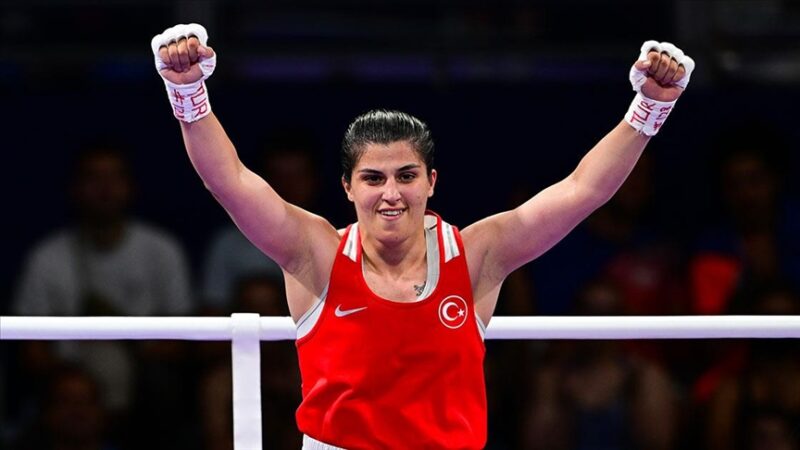 Paris 2024 Olimpiyat Oyunları'nın boks branşında milli sporcu Busenaz Sürmeneli
