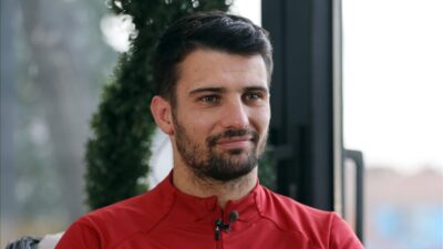 Galatasaray Kulübü, Fransız sağ bek Leo Dubois'le yollarını ayırdığını açıkladı.