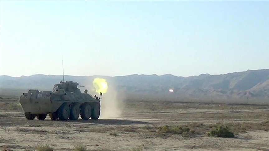 Azerbaycan, Smerç çok namlulu roketatar sistemleriyle tatbikat yaptı