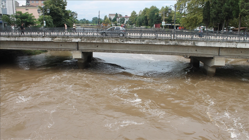 Terme Çayı’nın debisi sağanak sonrası yükseldi