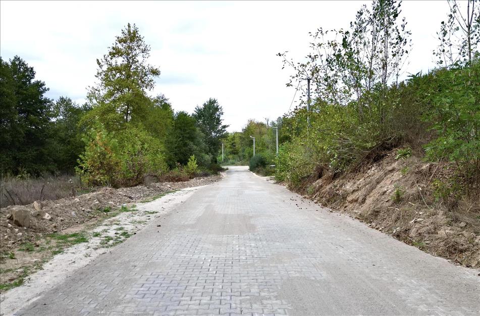 Bursa’daki iki mahallesinde parke taş kaplamaları tamamlandı