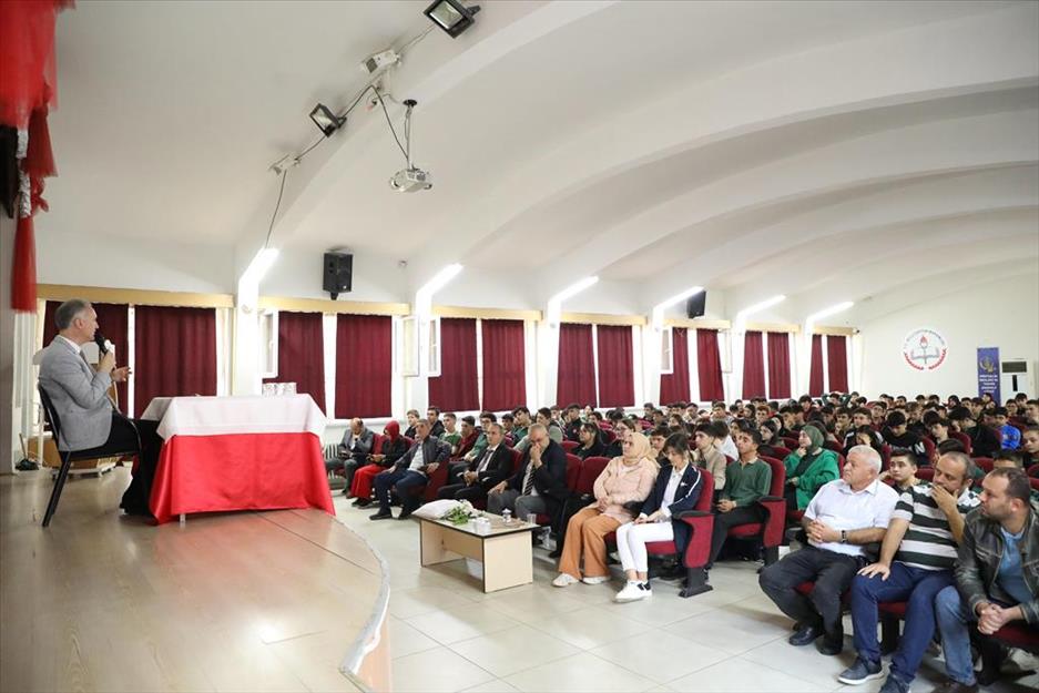 Bursa’nın o ilçesinde yönetime ‘genç’ katkı