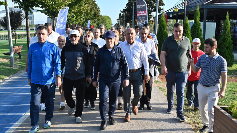 Başkan Bozbey’den sağlıklı yaşam vurgusu Bursa Büyükşehir Belediye Başkanı Mustafa Bozbey, Avrupa Hareketlilik Haftası kapsamında