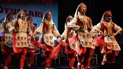 Yenişehir’de bu yıl 9’ncusu düzenlenen Uluslararası Altın Biber Festivali, yoğun