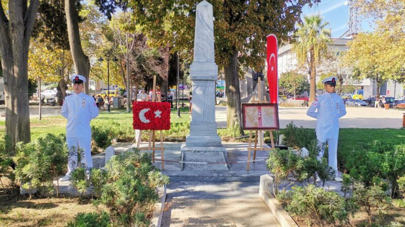 Bursa'nın Mudanya ilçesinin düşman işgalinden kurtuluşunun 102'nci yılı dolayısıyla tören
