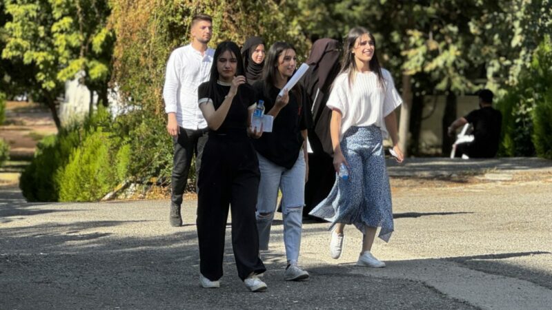 KPSS ortaöğretim başladı Sınavda, adaylara "genel yetenek" ve "genel kültür" testlerinden oluşan 120