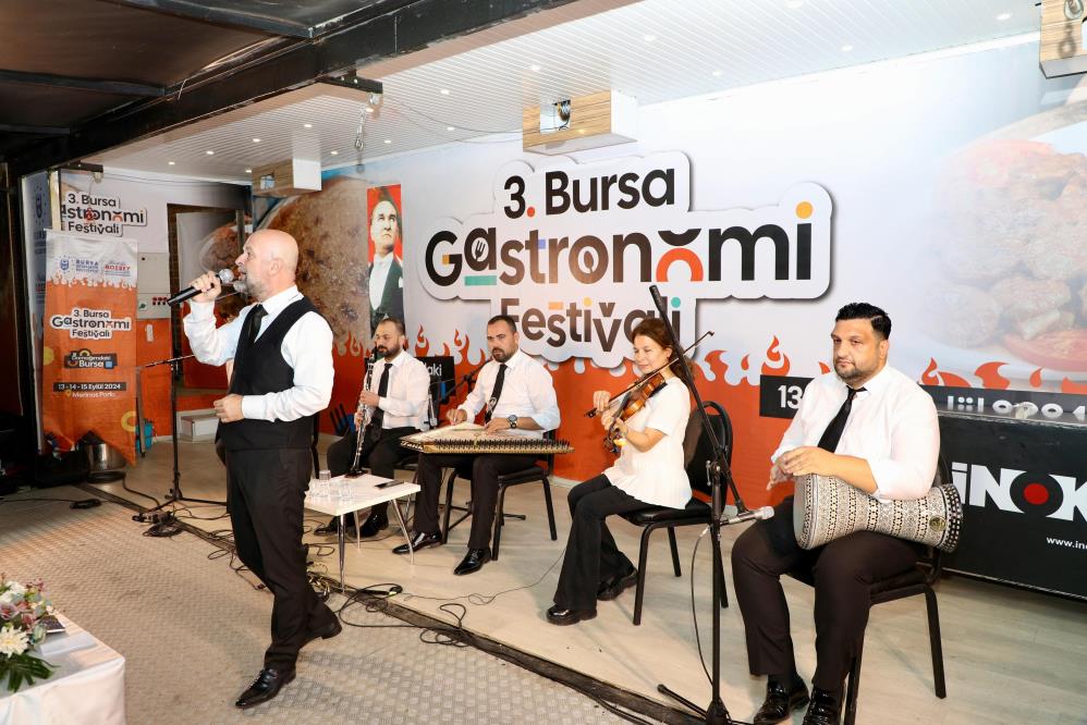Bursa'da Gastronomi tırının yeni durağı Mudanya 4 AW279043 05