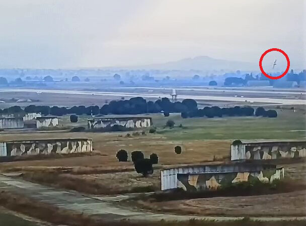 İşte Bursa’daki uçak kazasının görüntüsü Bursa'nın Yenişehir ilçesinde iki pilotun hayatını kaybettiği uçak kazasının görüntüleri