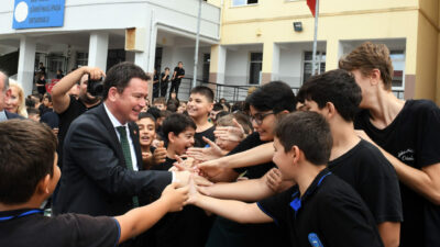 Başkan Aydın, Bursa’nın kurtuluşunu öğrencilerle kutladı