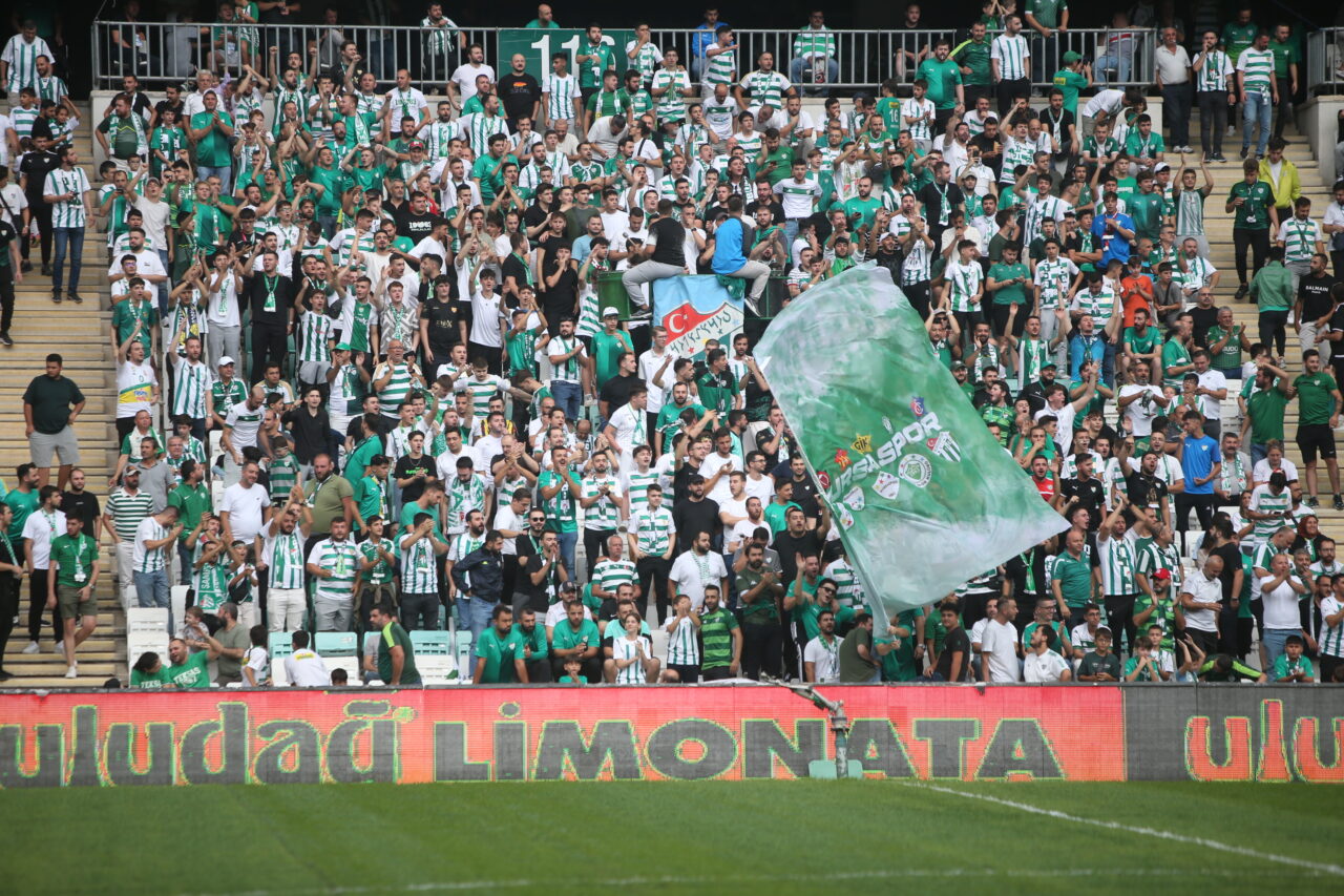 Bursaspor maçında taraftar rekoru! İşte açıklanan resmi sayı…