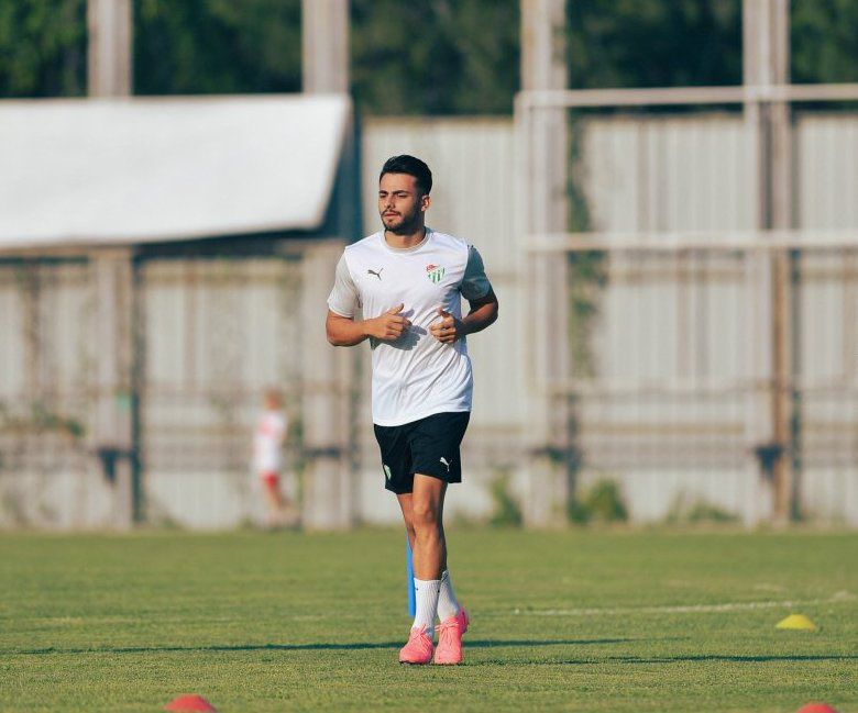 Bursaspor’da şok ayrılık!