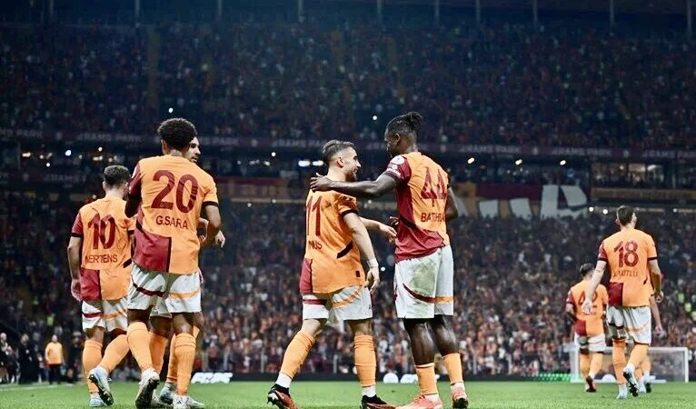 Galatasaray liderliğe yükseldi Galatasaray, Trendyol Süper Lig'de 3. hafta erteleme maçında Gaziantep FK'yı