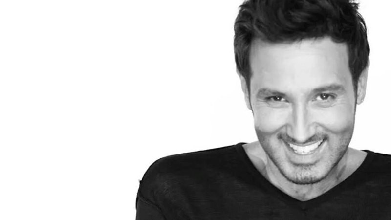 Metin Arolat’ın ani ölümü sanat dünyasını yasa boğdu Ünlü şarkıcı ve yönetmen Metin Arolat, dün gece hayatını kaybetti.