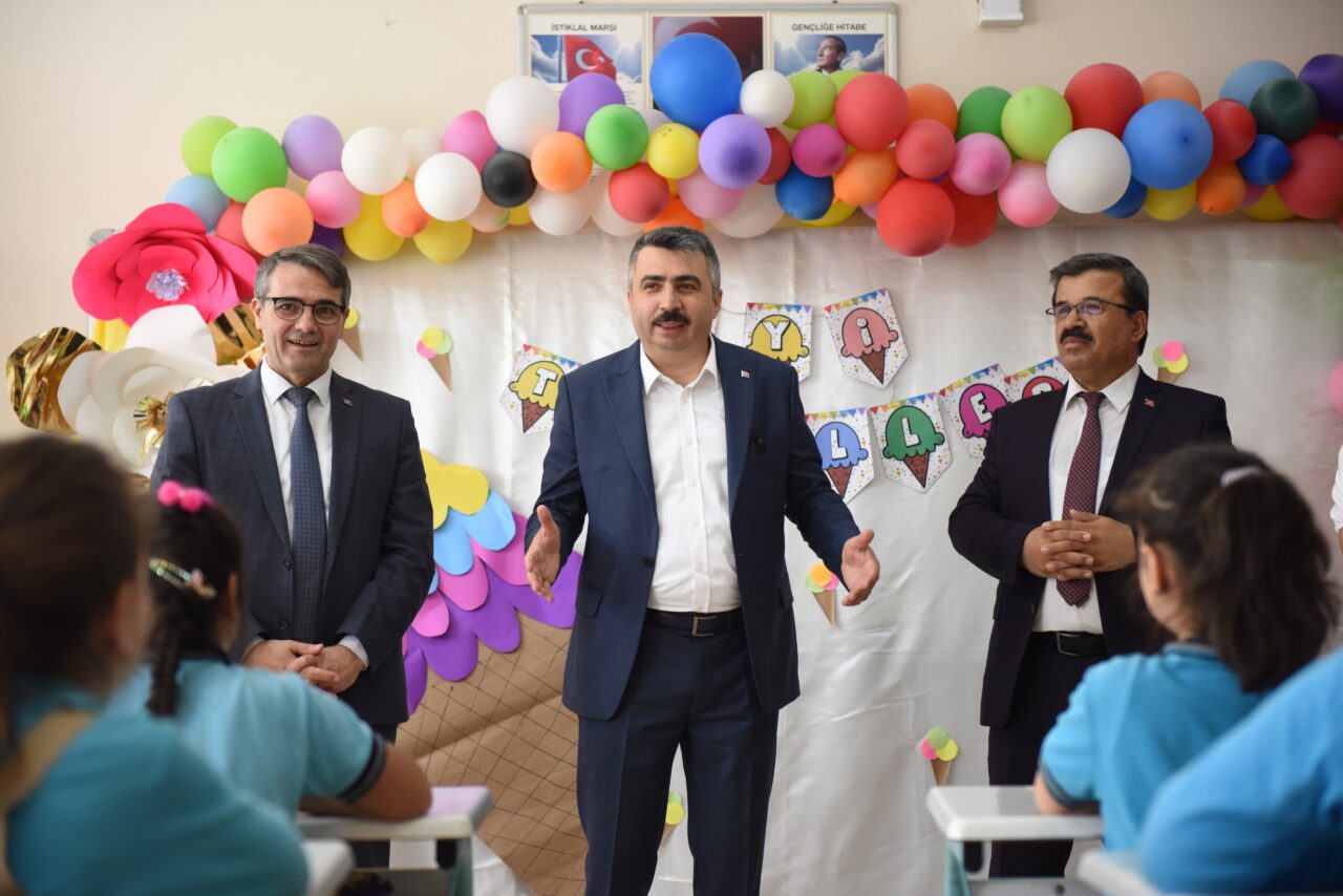 Bursa’da esnafa da aileye de tam destek