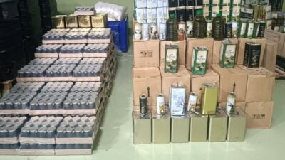 3 bin 879 litre sahte zeytinyağı ve 1,8 ton sahte bal ele geçirildi