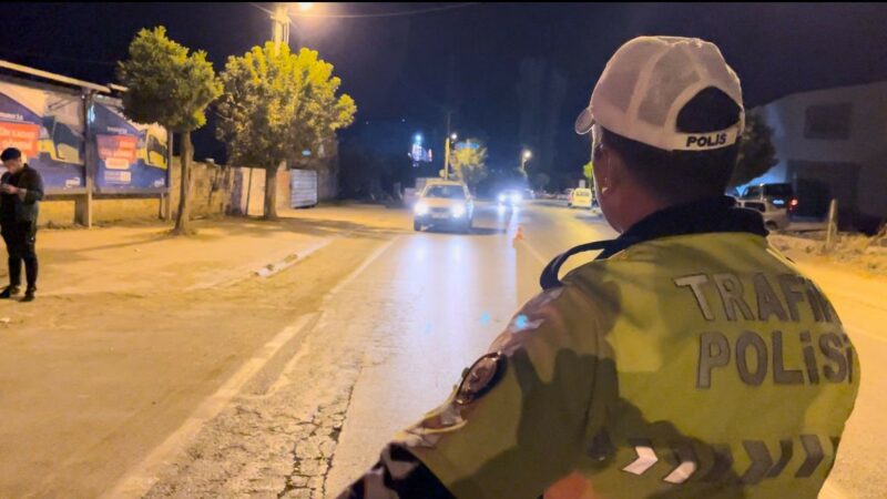 Bursa’nın İznik ilçesinde çok sayıda polisle huzur uygulaması yapıldı. Kural