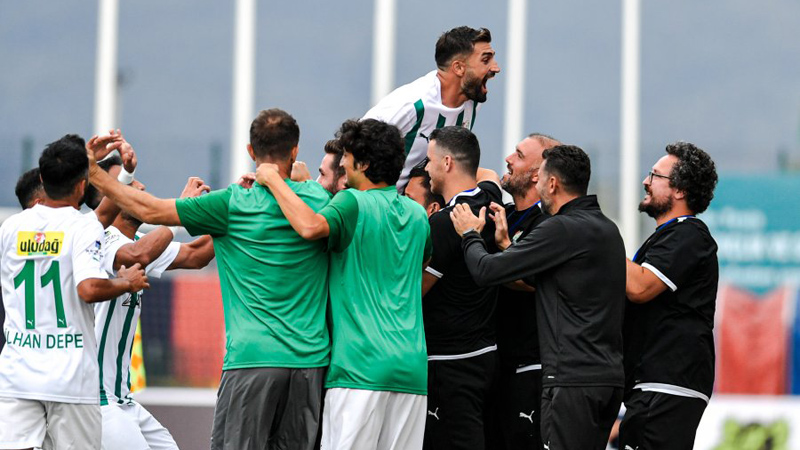 Bursaspor şeytanın bacağını kırdı!